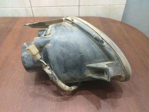REFLEKTOR LAMPA PRZÓD LINHAI HYTRACK 550 REFLEKTOR LAMPA PRZÓD LINHAI HYTRACK 550
