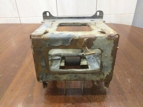 UCHWYT MOCOWANIE AKUMULATORA LINHAI HYTRACK 550 UCHWYT MOCOWANIE AKUMULATORA LINHAI HYTRACK 550