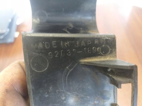 WYPEŁNIENIE NAKŁADKA PLASTIK KAWASAKI ZX 600 WYPEŁNIENIE NAKŁADKA PLASTIK KAWASAKI ZX 600