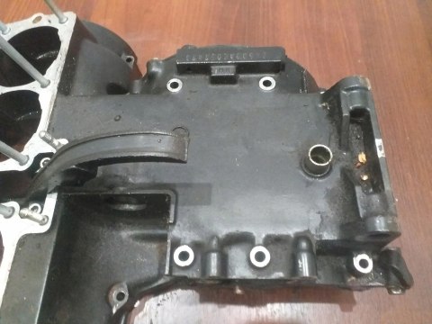 KARTER POŁÓWKA BLOK SILNIKA KAWASAKI GPX 600 KARTER POŁÓWKA BLOK SILNIKA KAWASAKI GPX 600