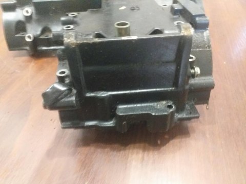 KARTER POŁÓWKA BLOK SILNIKA KAWASAKI GPX 600 KARTER POŁÓWKA BLOK SILNIKA KAWASAKI GPX 600