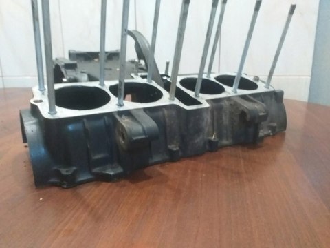 KARTER POŁÓWKA BLOK SILNIKA KAWASAKI GPX 600 KARTER POŁÓWKA BLOK SILNIKA KAWASAKI GPX 600