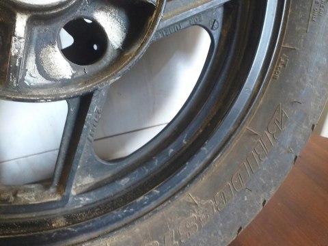 KOŁO FELGA TYŁ KAWASAKI GPX 600 KOŁO FELGA TYŁ KAWASAKI GPX 600