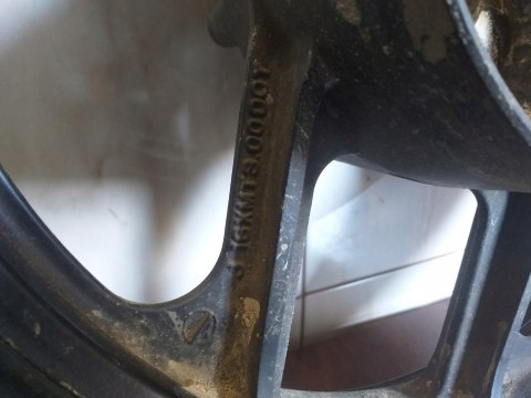 KOŁO FELGA TYŁ KAWASAKI GPX 600 KOŁO FELGA TYŁ KAWASAKI GPX 600