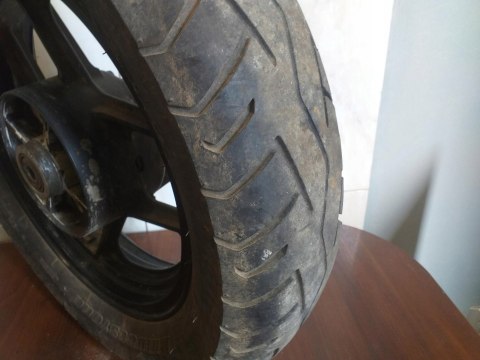 KOŁO FELGA TYŁ KAWASAKI GPX 600 KOŁO FELGA TYŁ KAWASAKI GPX 600