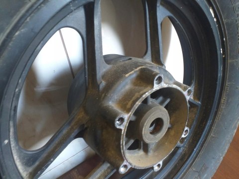 KOŁO FELGA TYŁ KAWASAKI GPX 600 KOŁO FELGA TYŁ KAWASAKI GPX 600