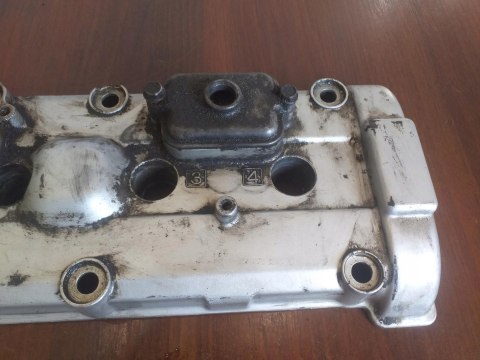 POKRYWA ZAWORÓW GŁOWICY KAWASAKI ZX9R 98 02 04 POKRYWA ZAWORÓW GŁOWICY KAWASAKI ZX9R 98 02 04