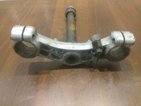 PÓŁKA DOLNA ZAWIESZENIA SUZUKI VX 800