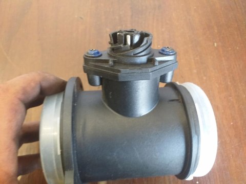 PRZEPŁYWOMIERZ BBT AMS409 MERCEDES E/S/SL 2.9-6.0 PRZEPŁYWOMIERZ BBT AMS409 MERCEDES E/S/SL 2.9-6.0