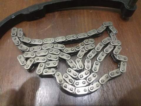 ŚLIZG + ŁAŃCUSZEK ROZRZĄDU SUZUKI GSX 600 F ŚLIZG + ŁAŃCUSZEK ROZRZĄDU SUZUKI GSX 600 F