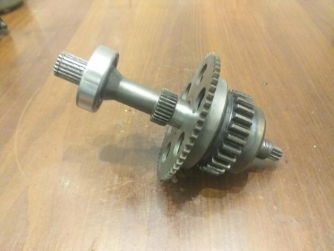 WAŁEK POŚREDNI KAWASAKI GPX 600 WAŁEK POŚREDNI KAWASAKI GPX 600