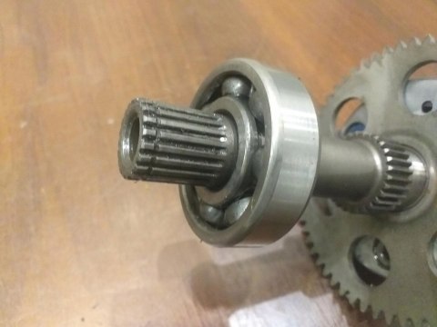 WAŁEK POŚREDNI KAWASAKI GPX 600 WAŁEK POŚREDNI KAWASAKI GPX 600