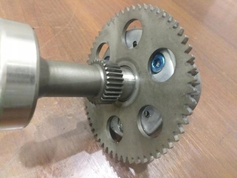 WAŁEK POŚREDNI KAWASAKI GPX 600 WAŁEK POŚREDNI KAWASAKI GPX 600