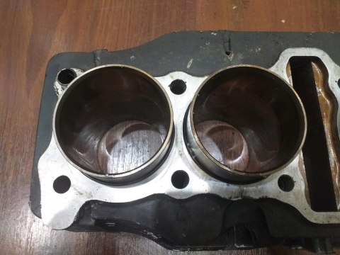 CYLINDER + TŁOKI KPL SUZUKI GS 650 CYLINDER + TŁOKI KPL SUZUKI GS 650