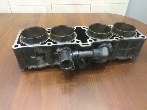 CYLINDER + TŁOKI KPL YAMAHA XJ 750 MAXIM