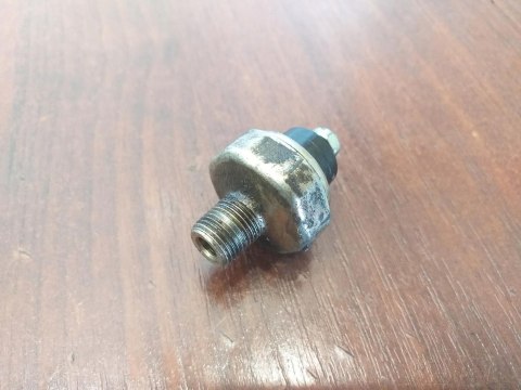 CZUJNIK KAWASAKI GPX 750