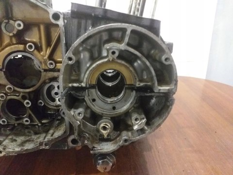 KARTERY BLOK SILNIKA KPL SUZUKI GS 650 KARTERY BLOK SILNIKA KPL SUZUKI GS 650
