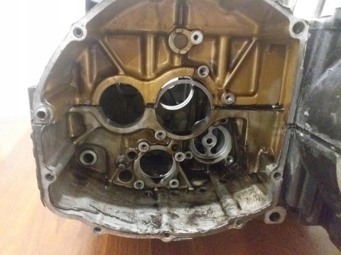 KARTERY BLOK SILNIKA KPL SUZUKI GS 650 KARTERY BLOK SILNIKA KPL SUZUKI GS 650