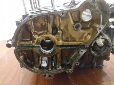 KARTERY BLOK SILNIKA KPL SUZUKI GS 650 KARTERY BLOK SILNIKA KPL SUZUKI GS 650
