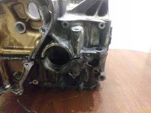 KARTERY BLOK SILNIKA KPL SUZUKI GS 650 KARTERY BLOK SILNIKA KPL SUZUKI GS 650