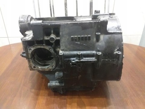 KARTERY BLOK SILNIKA KPL SUZUKI GS 650 KARTERY BLOK SILNIKA KPL SUZUKI GS 650