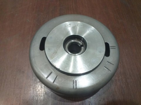 KOŁO MAGNESOWE MAGNETO HONDA VF 750 RC15 KOŁO MAGNESOWE MAGNETO HONDA VF 750 RC15