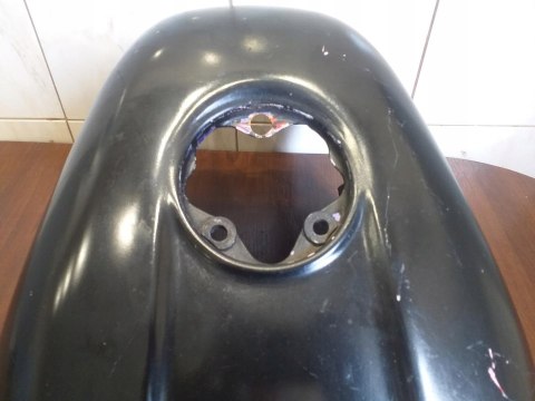NAKŁADKA NA ZBIORNIK PALIWA YAMAHA FZR 600 NAKŁADKA NA ZBIORNIK PALIWA YAMAHA FZR 600
