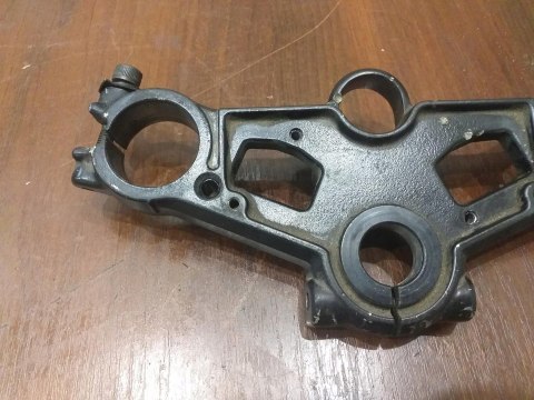 PÓŁKA GÓRNA HONDA VF 750 RC15