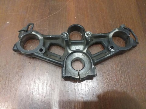 PÓŁKA GÓRNA HONDA VF 750 RC15