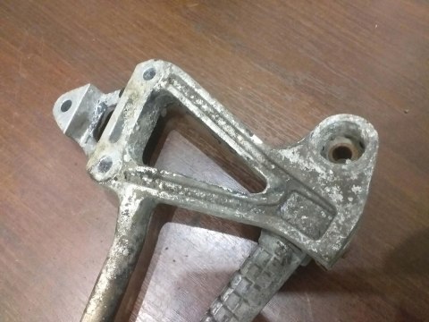 SET PODNÓŻEK KAWASAKI GPX 600