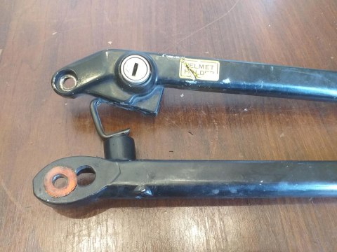 STELAŻ UCHWYT MOCOWANIE KPL HONDA VF 750 RC15 STELAŻ UCHWYT MOCOWANIE KPL HONDA VF 750 RC15