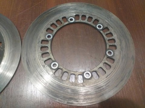TARCZE HAMULCOWE PRZÓD KPL YAMAHA XJ 750 MAXIM TARCZE HAMULCOWE PRZÓD KPL YAMAHA XJ 750 MAXIM