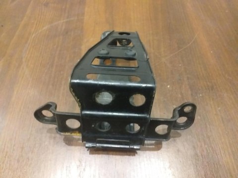 UCHWYT MOCOWANIE AKUMULATORA HONDA VF 750 RC15 UCHWYT MOCOWANIE AKUMULATORA HONDA VF 750 RC15