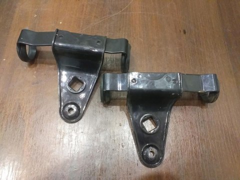 UCHWYT MOCOWANIE REFLEKTORA KPL SUZUKI GS 650 UCHWYT MOCOWANIE REFLEKTORA KPL SUZUKI GS 650