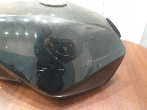 ZBIORNIK PALIWA BAK SUZUKI GS 650 ZBIORNIK PALIWA BAK SUZUKI GS 650