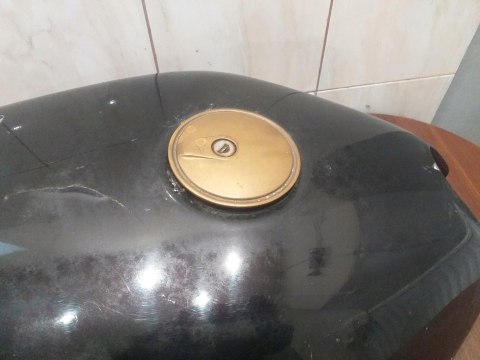 ZBIORNIK PALIWA BAK SUZUKI GS 650 ZBIORNIK PALIWA BAK SUZUKI GS 650