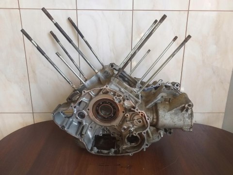KARTERY BLOK SILNIKA KPL YAMAHA XV 750 VIRAGO KARTERY BLOK SILNIKA KPL YAMAHA XV 750 VIRAGO