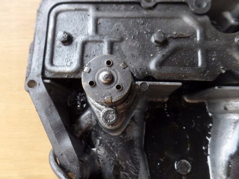 MISA MISKA OLEJU OLEJOWA YAMAHA YZF 750 MISA MISKA OLEJU OLEJOWA YAMAHA YZF 750