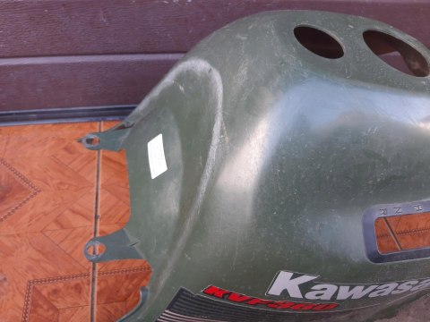 OSŁONA ZBIORNIKA PALIWA KAWASAKI KVF 360 4X4 OSŁONA ZBIORNIKA PALIWA KAWASAKI KVF 360 4X4
