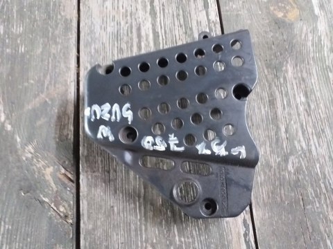 OSŁONA ZĘBATKI ŁAŃCUCHA SUZUKI GSXR 750