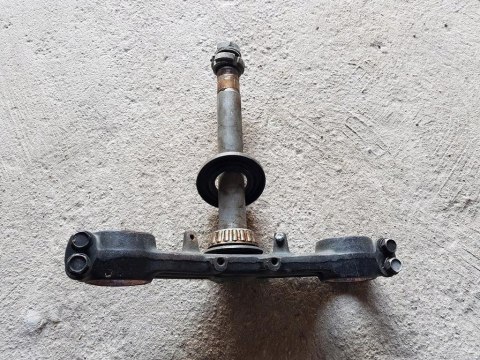PÓŁKA DOLNA SZTYCA KAWASAKI ZZR 600 PÓŁKA DOLNA SZTYCA KAWASAKI ZZR 600
