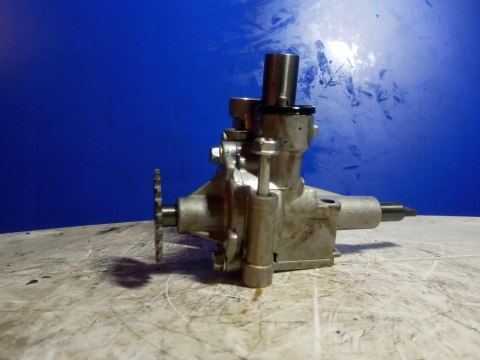 POMPA OLEJU OLEJOWA HONDA MAGNA VF 500 V30 POMPA OLEJU OLEJOWA HONDA MAGNA VF 500 V30