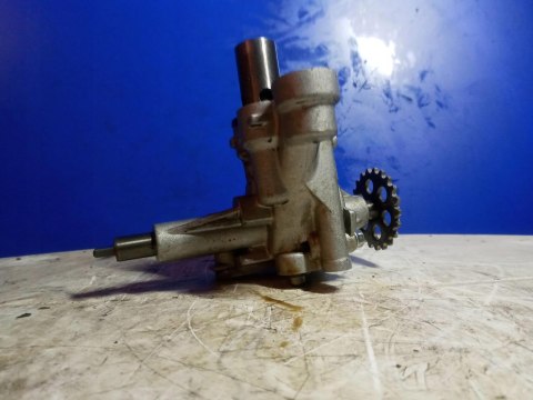 POMPA OLEJU OLEJOWA HONDA MAGNA VF 500 V30 POMPA OLEJU OLEJOWA HONDA MAGNA VF 500 V30