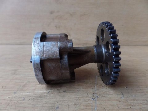 POMPA OLEJU OLEJOWA YAMAHA YZF 1000 THUNDERACE POMPA OLEJU OLEJOWA YAMAHA YZF 1000 THUNDERACE