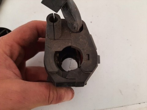 PRZEŁĄCZNIK LEWY KAWASAKI GPZ 600 ZZR 600 TR8308