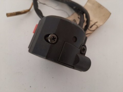 PRZEŁĄCZNIK PRAWY SUZUKI RG 125 PRZEŁĄCZNIK PRAWY SUZUKI RG 125