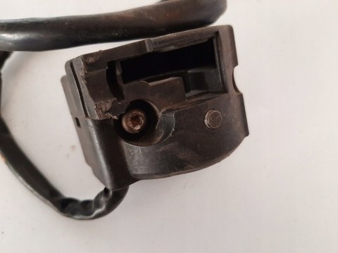PRZEŁĄCZNIK PRAWY SUZUKI RG 125 PRZEŁĄCZNIK PRAWY SUZUKI RG 125
