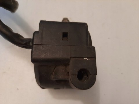 PRZEŁĄCZNIK PRAWY SUZUKI RG 125 PRZEŁĄCZNIK PRAWY SUZUKI RG 125