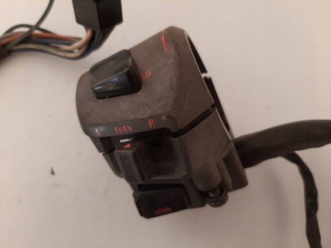 PRZEŁĄCZNIK ŚWIATEŁ LEWY LEWA HONDA VFR 750 RC36 PRZEŁĄCZNIK ŚWIATEŁ LEWY LEWA HONDA VFR 750 RC36