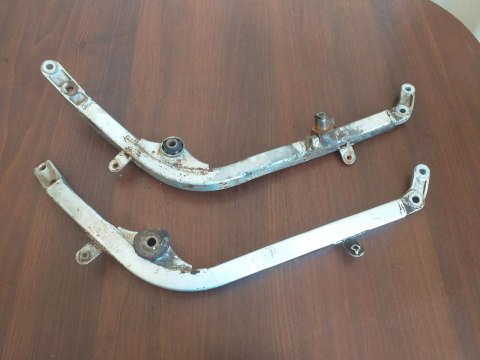 RAMA MOCOWANIE SILNIKA YAMAHA FJ 1100 RAMA MOCOWANIE SILNIKA YAMAHA FJ 1100